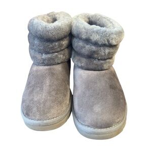 Ugg Mini Quilted Fluff Cuff Suede Shearling Boot in Sz 6 EUC